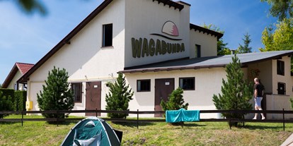 Reisemobilstellplatz - Duschen - Mikołajki - Camping Wagabunda