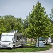 Parkeerplaats voor campers - Arena Camping - Budapest
