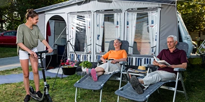 Reisemobilstellplatz - Wohnwagen erlaubt - Südliche Große Tiefebene - Barack Thermal Camping Tiszakécske