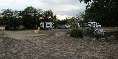 Motorhome parking space - Radweg - Szentkirály - Camping Fantázia Tanya