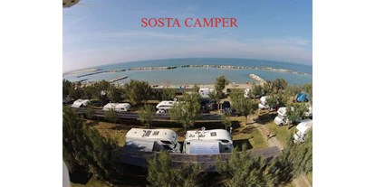 Motorhome parking space - Stromanschluss - Italy - Area Sosta Costa Verde