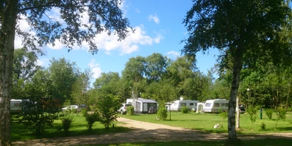 Parkeerplaats voor camper - Groß Vollstedt - Wohnwagenwiese Naturcamping Kirchsee - Wohnmobilpark Preetz