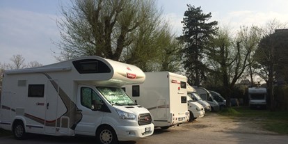 Reisemobilstellplatz - Entsorgung Toilettenkassette - Udine - Camping Sabbiadoro