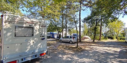 Motorhome parking space - Tennis - Adria - Camping Village Mare Pineta****