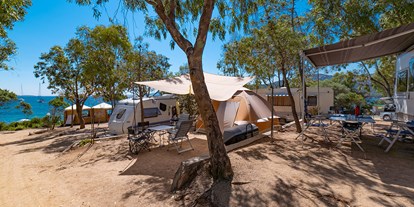 Motorhome parking space - Restaurant - Vignola Mare - Camping Village Capo d’Orso***