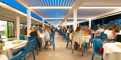 Motorhome parking space - Restaurant - Vignola Mare - Campingplatz Baia Blu La Tortuga****