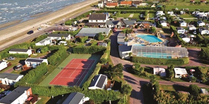 Reisemobilstellplatz - Swimmingpool - Trévières - 5-Sterne Campingplatz am Meer mit Hallenbad und Schwimmbad, Tennis, and viele Aktivitäten - Camping Le Cormoran