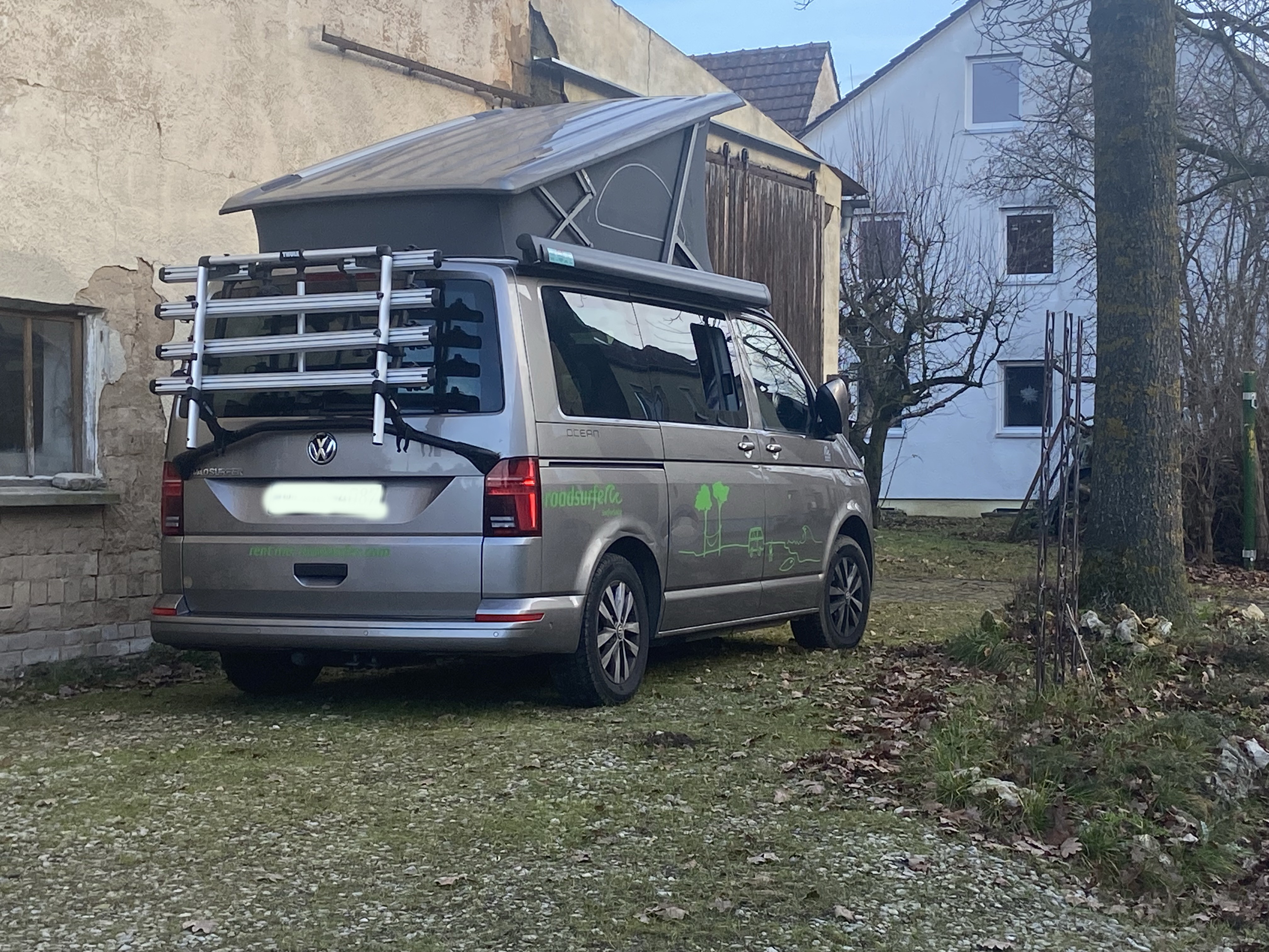 Wohnmobilstellplatz - Camping Bus am Hof - Hermanns Dorfidylle,Landhof im Ries, Nordschwaben