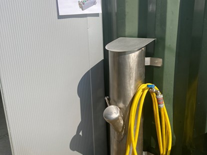 Reisemobilstellplatz - Entsorgung Toilettenkassette - Stellplatz im Ramsargebiet Lafnitztal