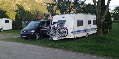 Reisemobilstellplatz - Wohnwagen erlaubt - Staudach-Egerndach - Stellplatz Hotel Weßner Hof