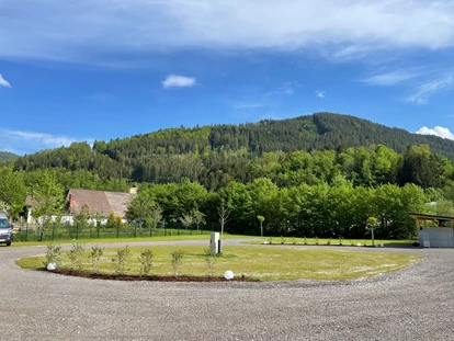 Reisemobilstellplatz - WLAN: am ganzen Platz vorhanden - Halltal - Camping Stellplatz Krenn