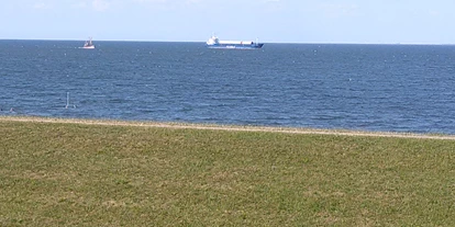 Parkeerplaats voor camper - Umgebungsschwerpunkt: Meer - Nedersaksen - Messeplatz Cuxhaven Döse