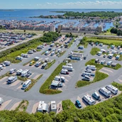 Espacio de estacionamiento para vehículos recreativos - Camperpark Marina Port Zélande