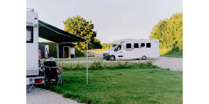 Reisemobilstellplatz - Duschen - Baexem - Camperplaats Roerdalen