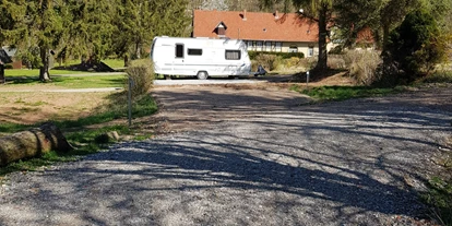 Plaza de aparcamiento para autocaravanas - Stromanschluss - Bockenem - Stellplätze - Wohnmobil- und Campingpark Ambergau