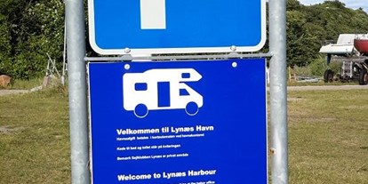 Motorhome parking space - Sauna - Denmark - Lynaes Havn - Parking Lynaes Havn