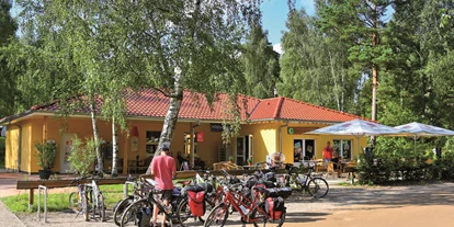 Reisemobilstellplatz - Grauwasserentsorgung - Nossentiner Hütte - Bistro mit Minimarkt - Warme Speisen, Kaffee & Kuchen - CampingPlatz Ecktannen
