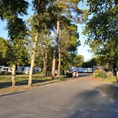 Place de stationnement pour camping-car - Aire de Camping Cars - Hourtin Port