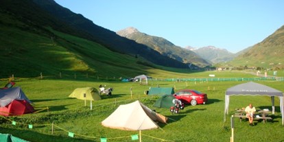 Motorhome parking space - WLAN: nur um die Rezeption vorhanden - Gadmen - Gotthard Camping Andermatt