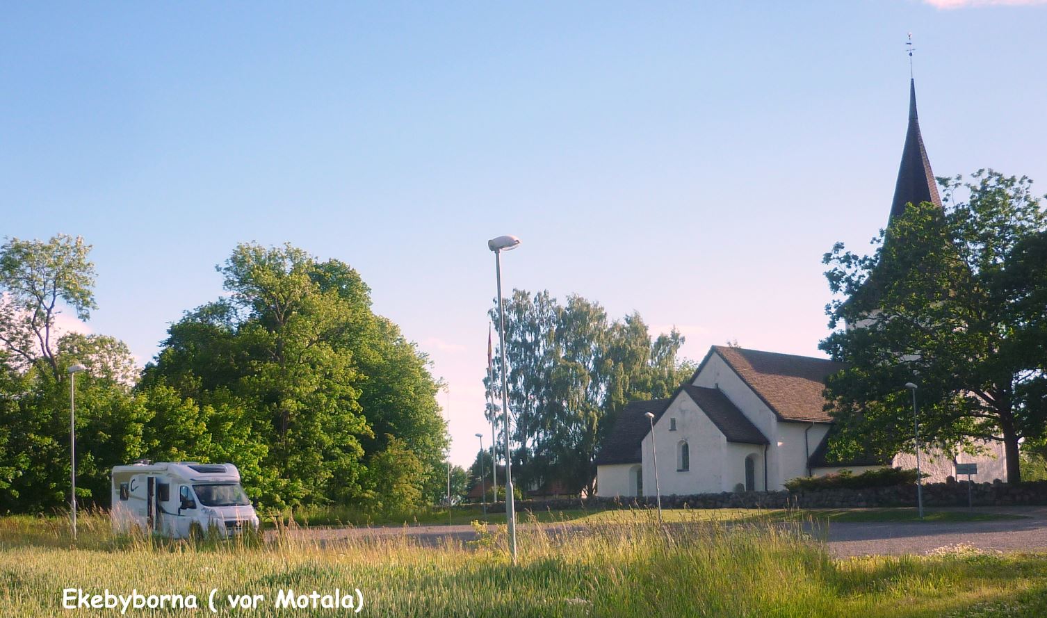 Wohnmobilstellplatz - Schöner Stellplatz gegenüber der Kirche - Ekebyborna