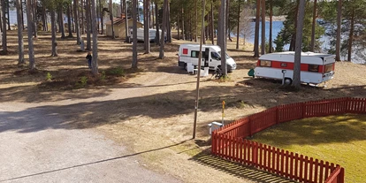 Motorhome parking space - Stromanschluss - Central Sweden - Campingplatz Blick auf den See - Furudals Vandrarhem och Sjöcamping