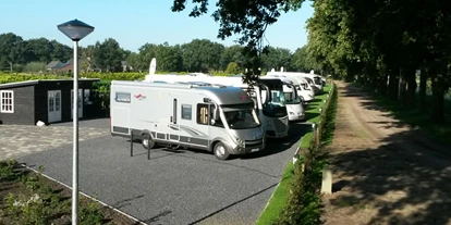 Motorhome parking space - Hunde erlaubt: Hunde erlaubt - Oisterwijk - Camperplaats Oirschot 