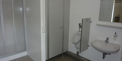 Reisemobilstellplatz - Entsorgung Toilettenkassette - Wöllstein - Sanitäranlage im Gebäude - Altes Wasserhaus Waldgrehweiler