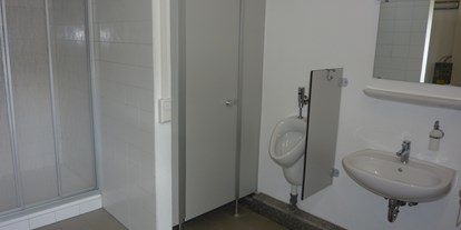Reisemobilstellplatz - Entsorgung Toilettenkassette - Fürfeld - Sanitäranlage im Gebäude - Altes Wasserhaus Waldgrehweiler
