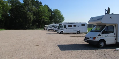Parkeerplaats voor camper - SUP Möglichkeit - Sande (Friesland) - ... mit viel Platz - Wohnmobilstellplatz Altmarienhausen
