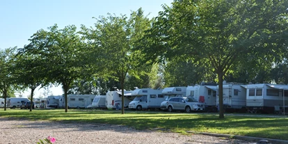 Place de parking pour camping-car - Wohnwagen erlaubt - Marozzo - ARIAPERTA SOSTA CAMPER