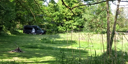 Place de parking pour camping-car - Umgebungsschwerpunkt: Meer - Sydals Kommune - Ahoi - Stellplatz an Wald und Strand