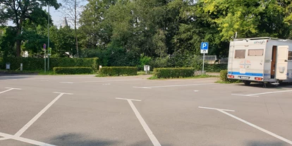 Place de parking pour camping-car - Stromanschluss - Hückeswagen - Stellplatz - Wohnmobilstellplatz Ohler Wiesen