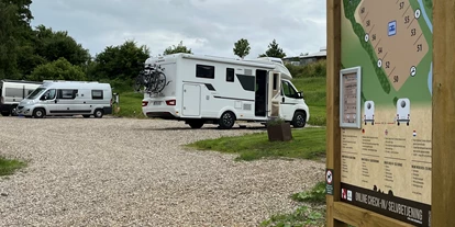 Motorhome parking space - Restaurant - Nykøbing Mors - QR mit handy check-in und check-out - CamperStop Fur