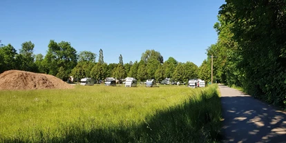 Parkeerplaats voor camper - WLAN: nur um die Rezeption vorhanden - Hüfingen - Wohnmobilstellplatz an der Breg