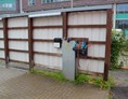 Wohnmobilstellplatz: Ver- und Entsorgungsstation für Kunden am Platz kostenlos, sonst 3 Euro - Wohnmobilhafen Hamburg