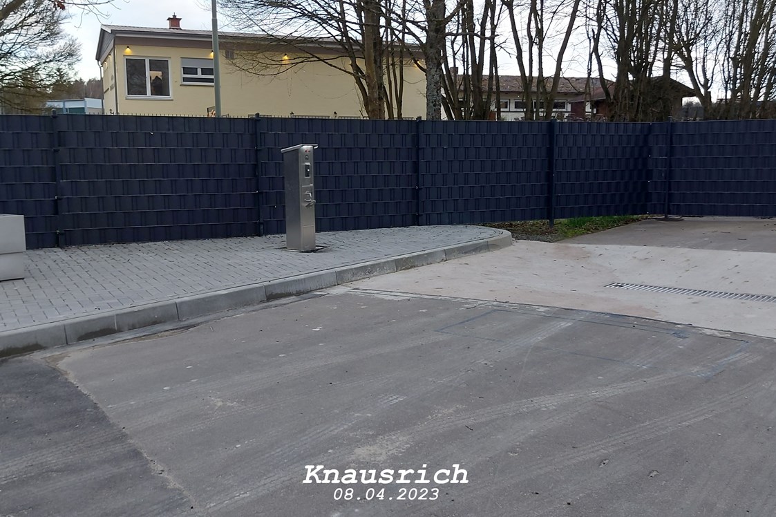 Wohnmobilstellplatz: Entsorgung (Chemie-WC + Grauwasser) - WohnmobilPark Grünberg