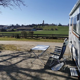 Wohnmobilstellplatz: Idyllischer Alleinlagehof und Gartenparadies "Schwanzerhof"