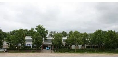 Motorhome parking space - Umgebungsschwerpunkt: am Land - Uelzen - Quelle: www.tsv-bienenbuettel.de - Stellplatz an der Ilmenauhalle