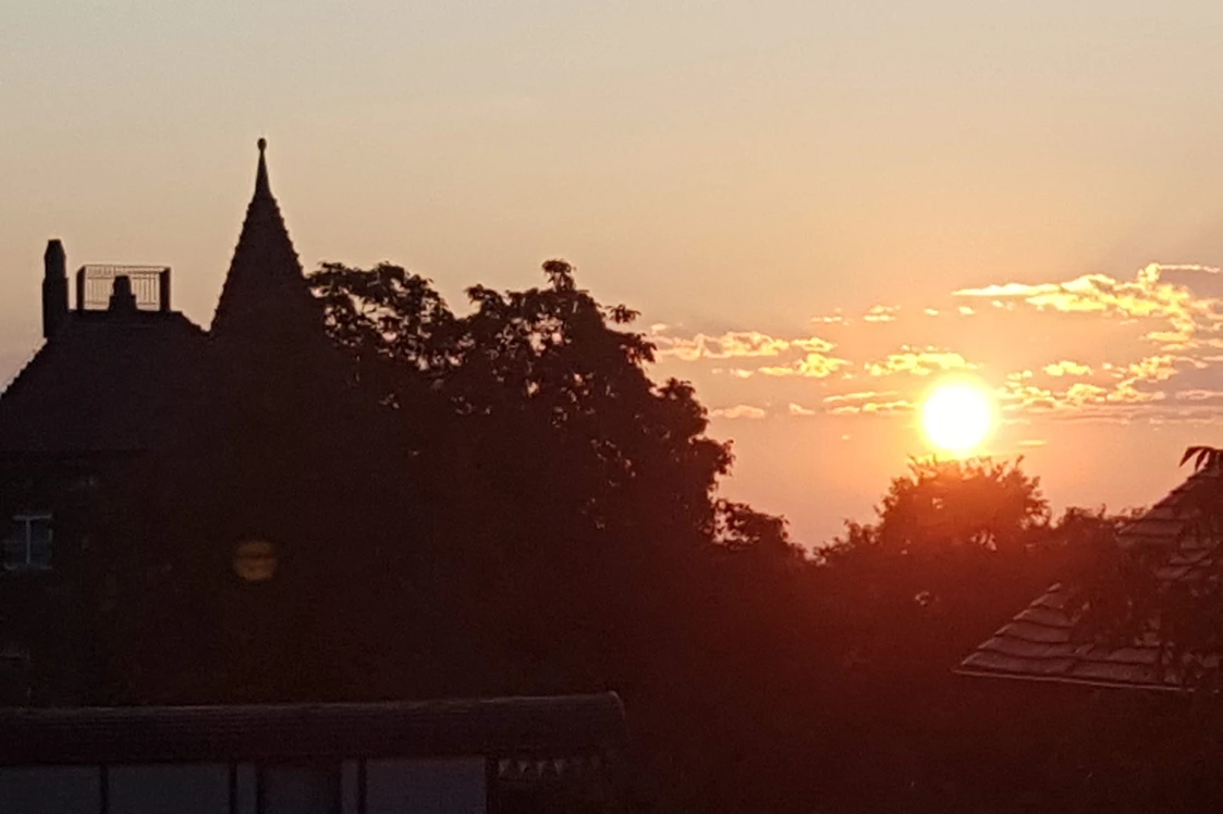 Wohnmobilstellplatz: Sonnenaufgänge die schöner nicht seien könnnen. - Frohburg