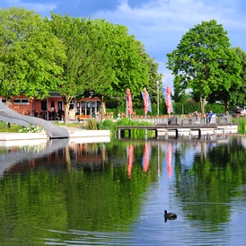 Wohnmobilstellplatz: Merkendorf Freizeitzentrum Weißbachmühle mit Kiosk und Naturfreibad