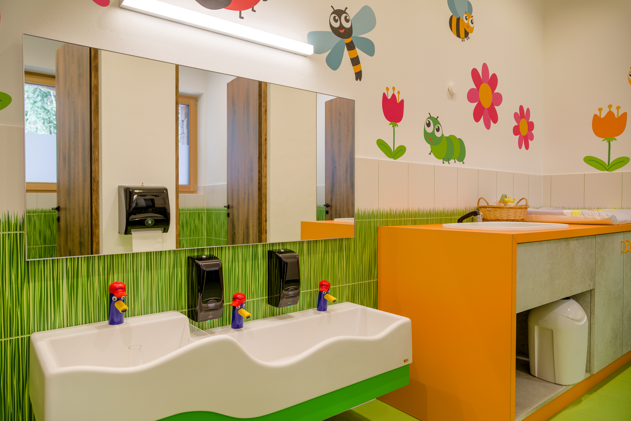 Reisemobilstellplatz: KINDERBÄDER - FACILITYS FOR CHILDREN - SchartnerAlm Camping