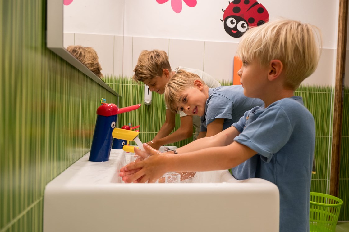 Wohnmobilstellplatz: Kinder Waschräume - SchartnerAlm Camping