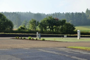 Wohnmobilstellplatz: Reisemobilpark Turm und Kristalle