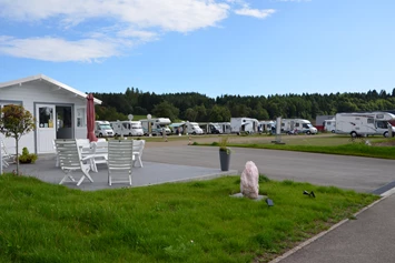 Wohnmobilstellplatz: Reisemobilpark Turm und Kristalle