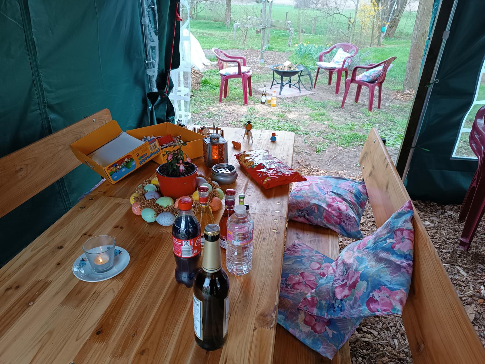 Place de parking pour camping-car - Region Leipzig - Gemeinschaftszelt, Getränke und Snacks stehen zur Verfügung - Campingplatz Geringswalde Stell- u. Zeltplatzvermietung Andreas Wilhelm