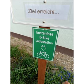 Wohnmobilstellplatz: E-Bikes und E-Scooter können kostenfrei geladen werden (auch ohne Übernachtung) - Campingplatz Geringswalde Stell- u. Zeltplatzvermietung Andreas Wilhelm