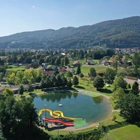 Wohnmobilstellplatz: Freibad gleich neben dem Platz - Camping Bad Schwanberg