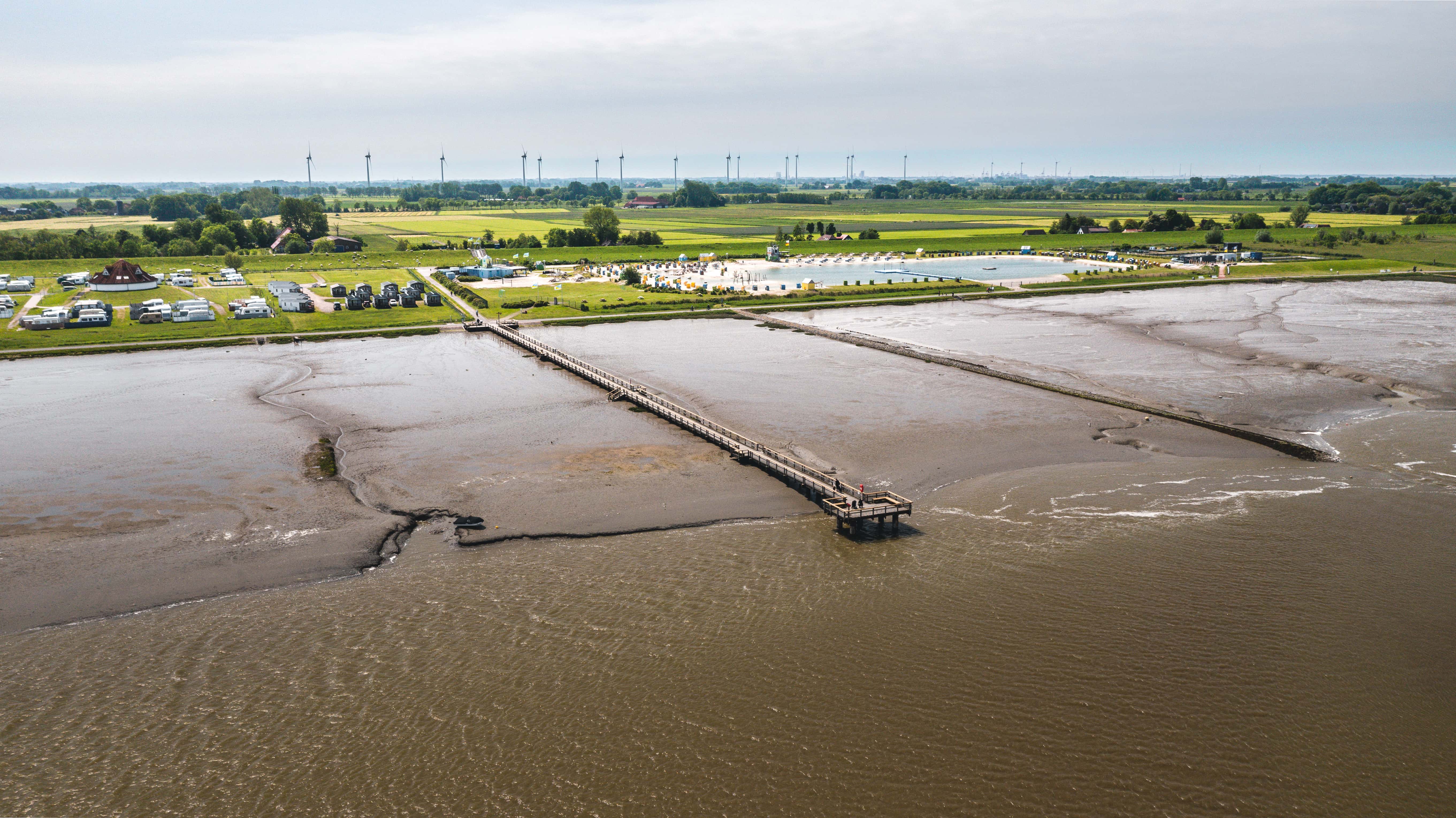 Reisemobilstellplatz - Art des Stellplatz: im Campingplatz - Butjadingen Fedderwardersiel - Regenbogen Burhave