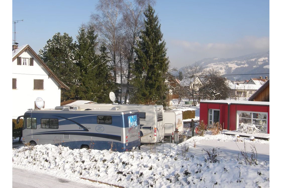 Wohnmobilstellplatz: Auch der Winter hat seine Reize. - MINI -Stellplatz in Dornbirn