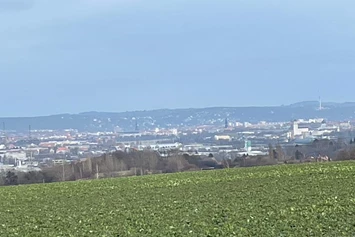 Wohnmobilstellplatz: Blick auf Dresden - Panoramablick: Radebeul-Dresden-Sächs.Schweiz